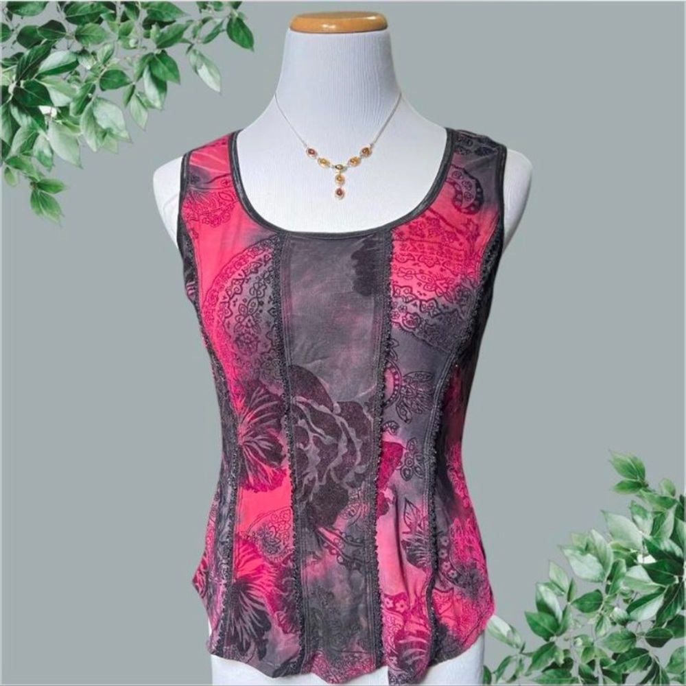 Dressbarn Red & Black Vampy Sleeveless Top